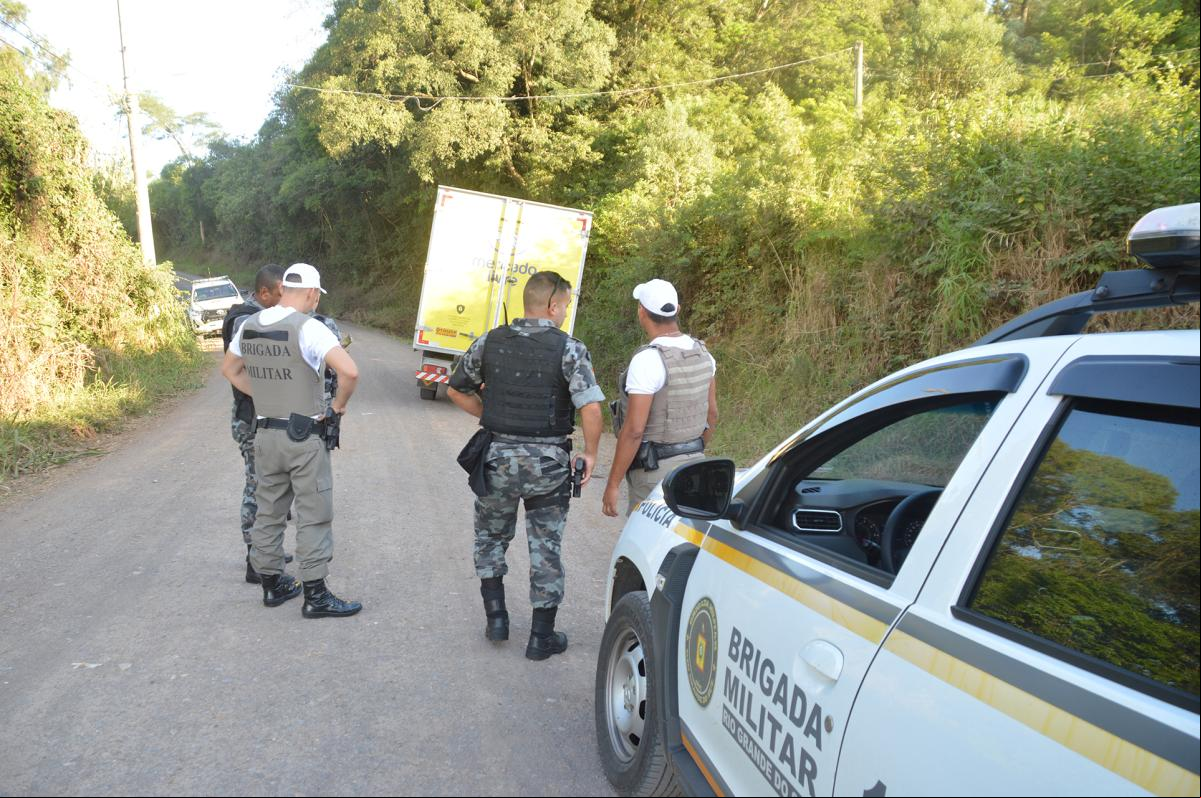 Efetivos da Brigada Militar de Dois Irmãos, Ivoti e Novo Hamburgo atenderam a ocorrência Efetivos da Brigada Militar de Dois Irmãos, Ivoti e Novo Hamburgo atenderam a ocorrência