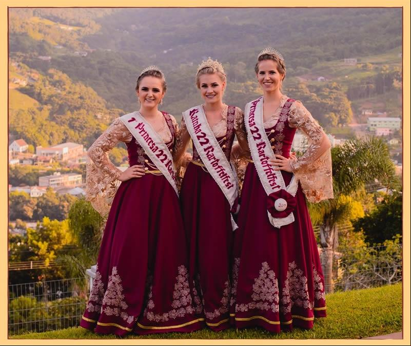 Soberanas convidam para a 22ª Kartoffelfest Soberanas convidam para a 22ª Kartoffelfest