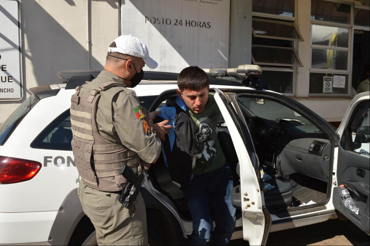 Leonardo Gustavo Bervian é morador do bairro São João Leonardo Gustavo Bervian é morador do bairro São João