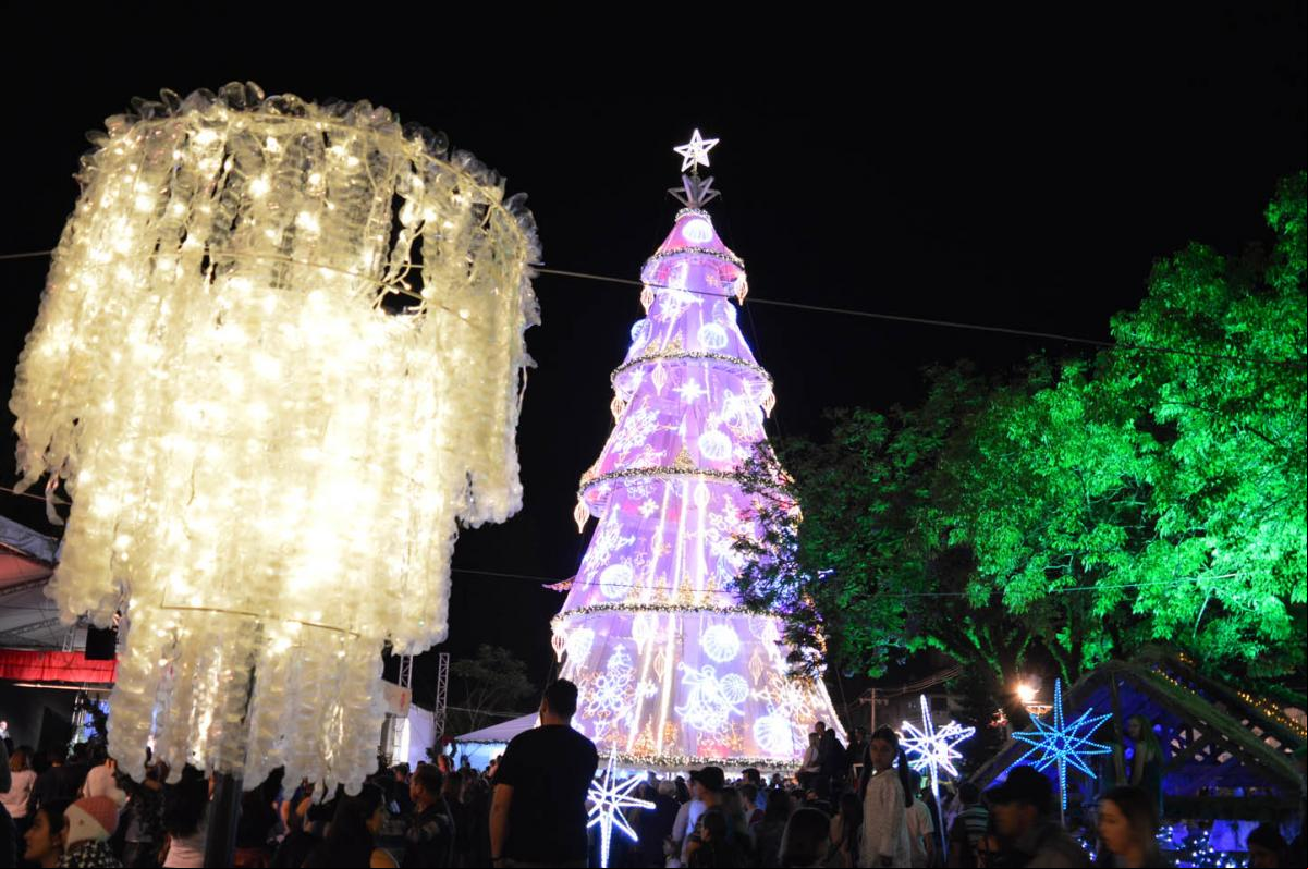 Material é utilizado na decoração da cidade