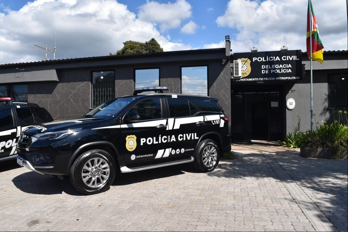 Agentes da DP prenderam o suspeito em Novo Hamburgo Agentes da DP prenderam o suspeito em Novo Hamburgo