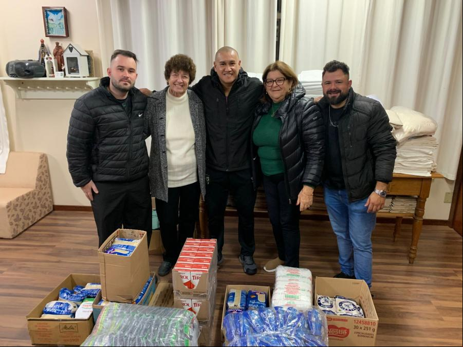 Entrega ocorreu nesta segunda-feira (Foto: Divulgação)