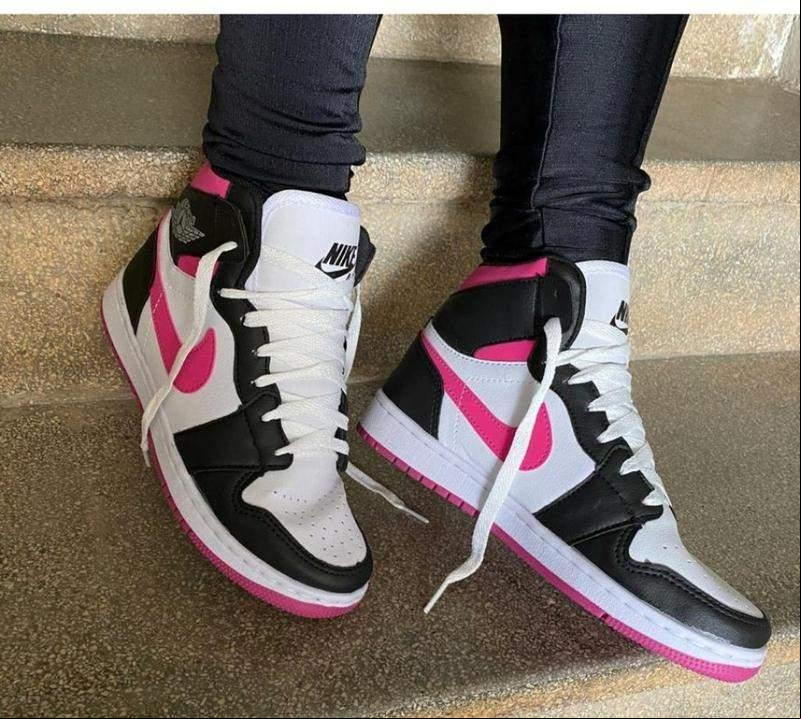 1. Tênis estilo basquete estão em alta