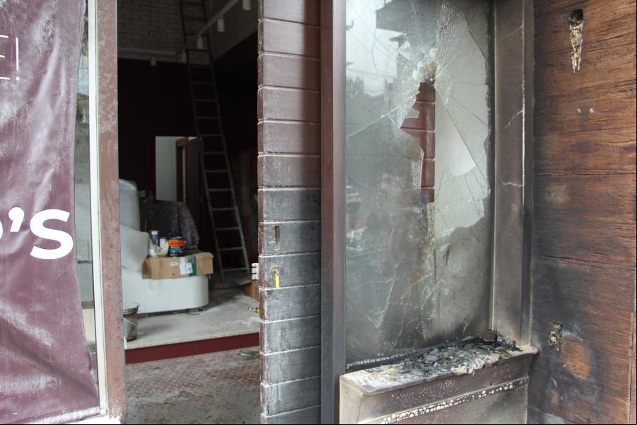 Ação rápida dos moradores e Corpo de Bombeiros evitou que o fogo se alastrasse