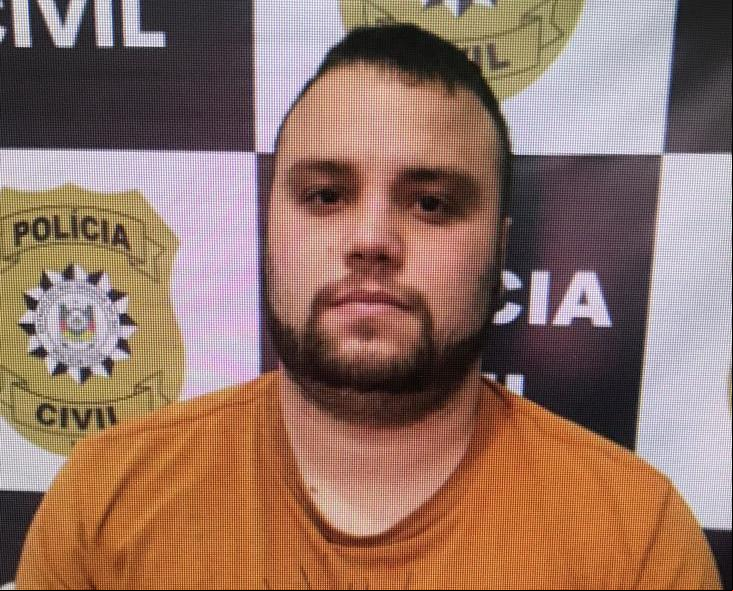 Oseias é autor de furtos no bairro Moinho Velho. Em um deles, fugiu em um Astra vermelho, que era das vítimas