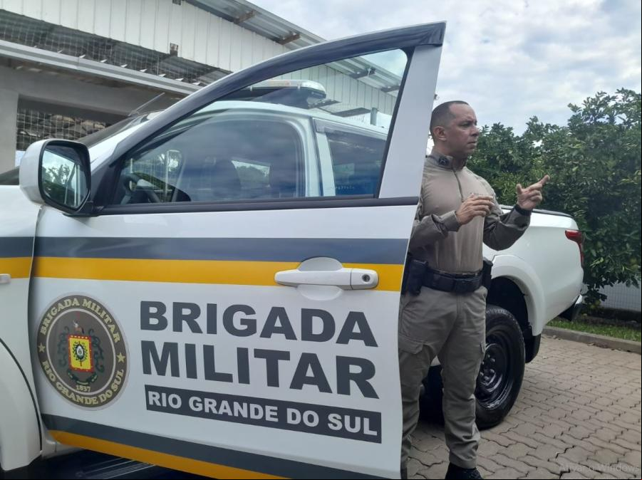 Apresentando uma das viaturas da BM