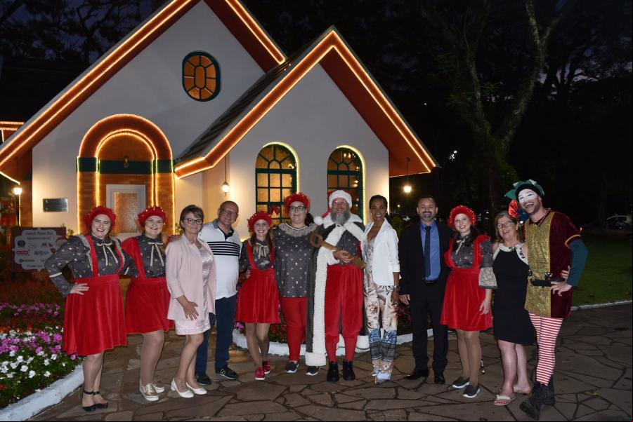 Casa do Papai Noel também foi aberta na sexta-feira