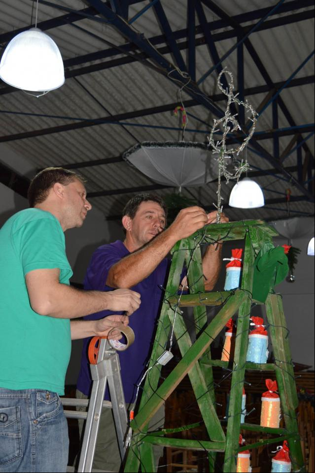 Comunidade unida na organização do evento
