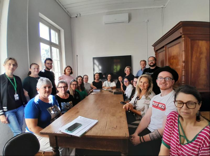 Grupo se reuniu no Departamento de Cultura