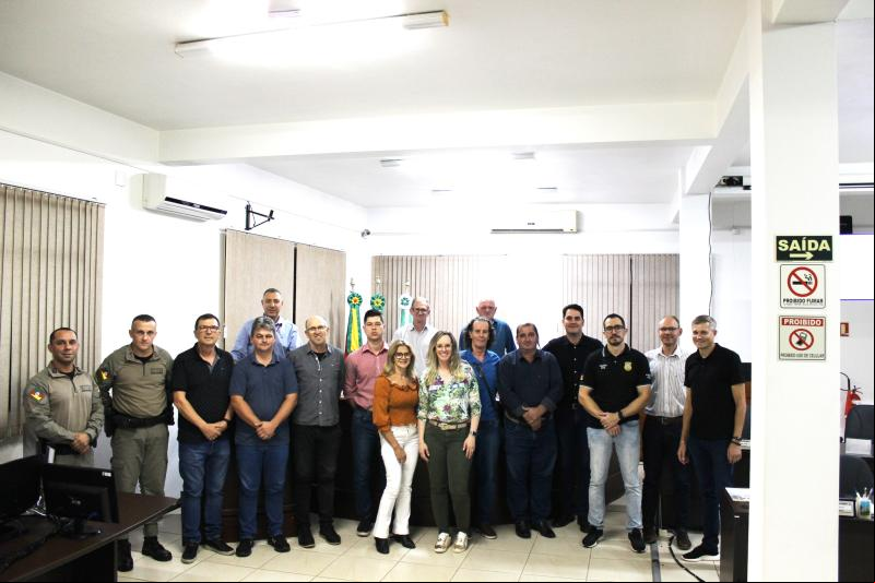 Forças policiais e Consepro participaram da sessão (Fotos: Divulgação / Câmara)