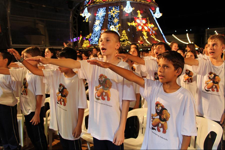 Diante dos instrutores e familiares, alunos juraram realizar boas escolhas