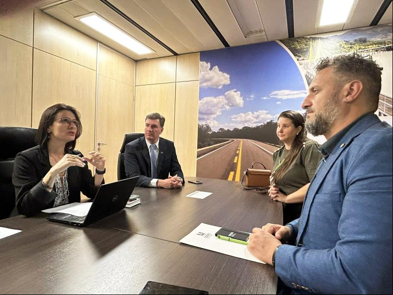 Deputado Issur Koch esteve com empresários na capital federal (Foto: Divulgação)