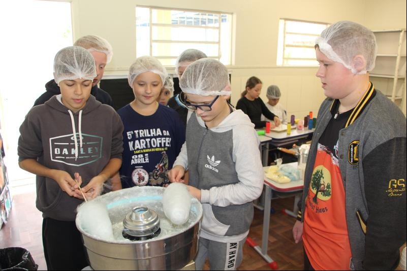 Cooperativa escolar reúne mais de 40 alunos do 6º ao 9º ano