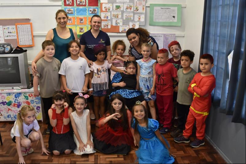 Jenifer de Almeida da Silva é muito querida por seus colegas