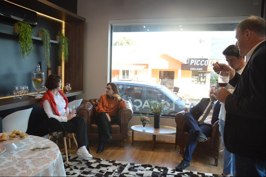 Evento de inauguração da imobiliária 