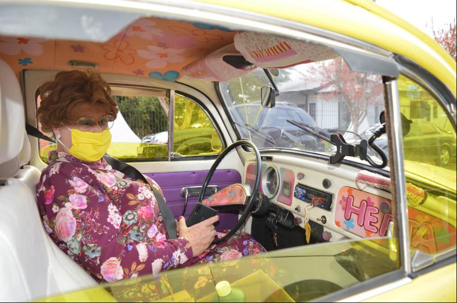 Herta animou a carreata a bordo do seu Fusca