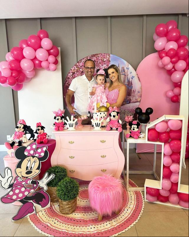 Maria Luísa Lessing Schaab completou 1 aninho no dia 5 de março, para felicidade dos pais Rafaela e Ederson