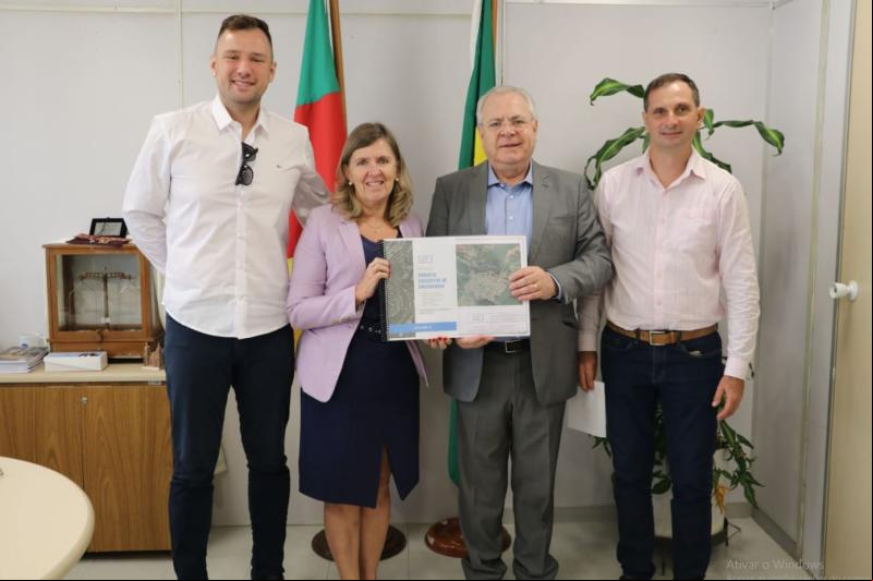 Daniel, Carla, Covatti e Airton (Foto: Divulgação)
