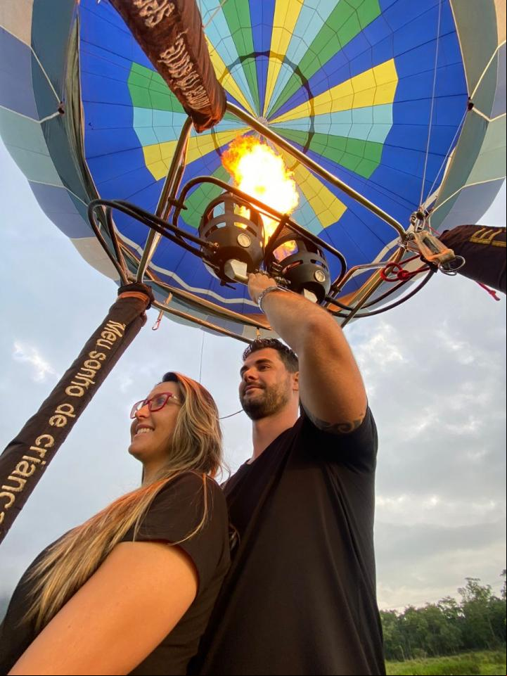 No dia 5 de dezembro, Rodrigo Apolo Schneider realizou o pedido de casamento à noiva Gabriela Hartmann Cardozo a 1200 metros de altitude!