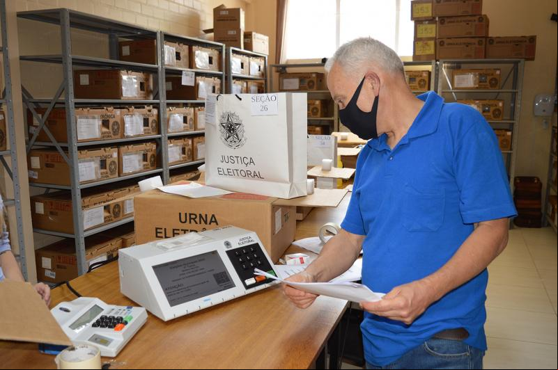 Chefe do cartório alerta para não deixar para a última hora (Foto: Arquivo JDI)