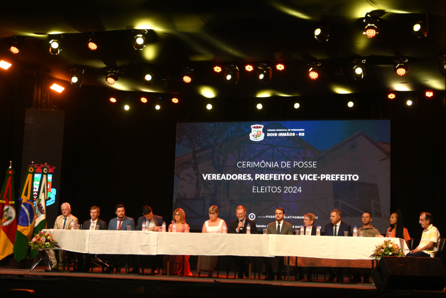 Presidente Elony Nyland comandou a posse