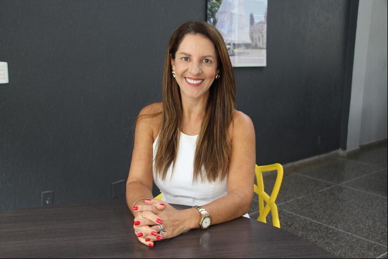 Elisandra convida a comunidade para prestigiar