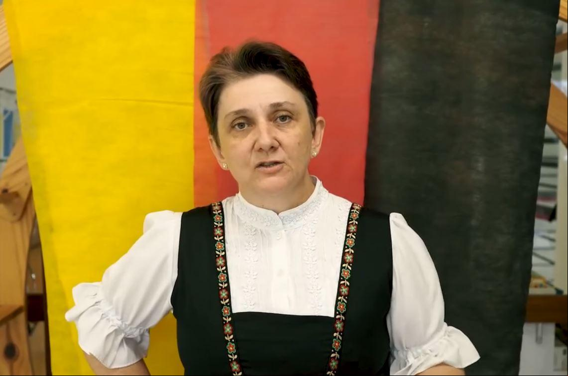 Professora Rosângela Schaumloeffel