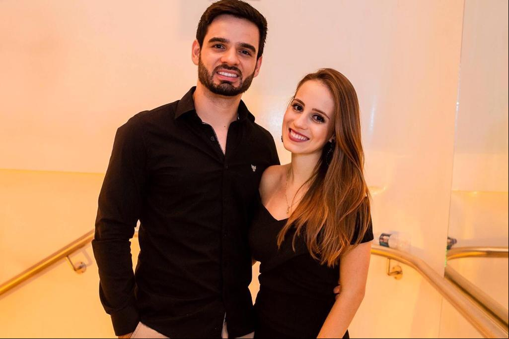 Rafael Büttenbender estava de aniversário no dia 10 de julho. Na foto, ao lado da noiva, Caliandra Avila