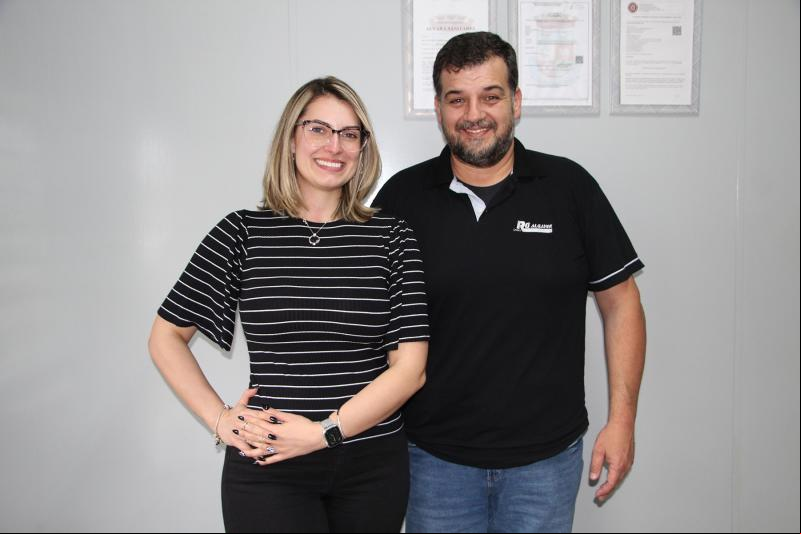 Diretores Graziele Weber e Rone de Oliveira Algayer