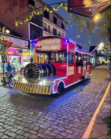 Trenzinho de Natal percorre o Centro da cidade