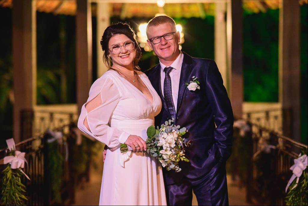 Vanessa e Eduardo Harff completaram 25 anos de casados, com festa no dia 26 de maio (Foto: Nicolas Kunkel)